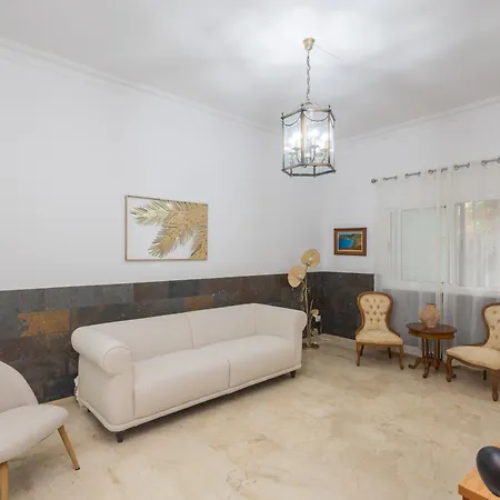 Holiday home The Red House - 3br With Private Terrace